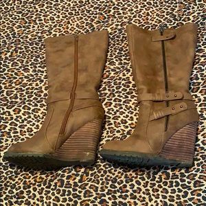 Brown wedge boots